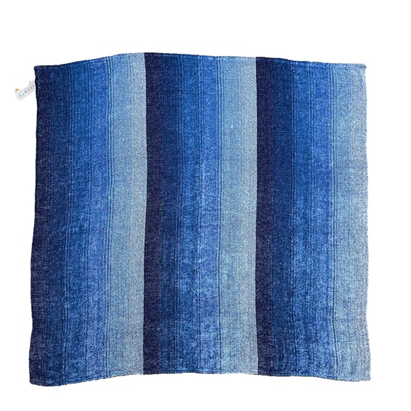 Accents New York Blue Rayon Chenille Square Scarf NWT O/S - Picture 9 of 13